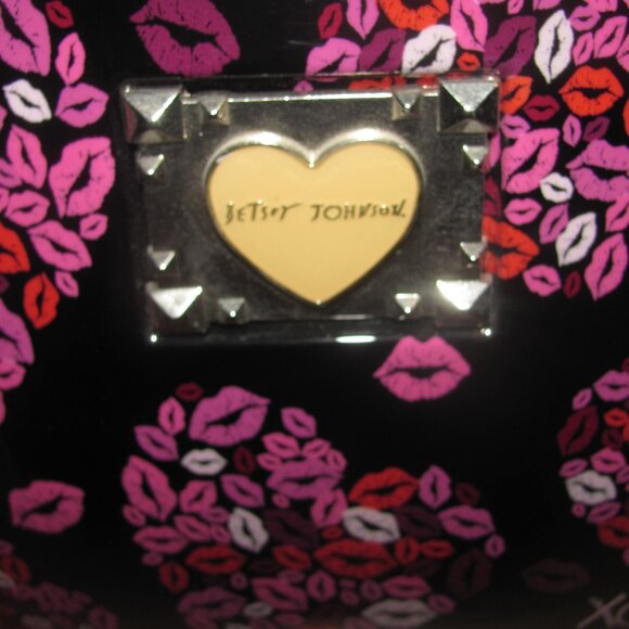 Betsey Johnson Make Up / Cosmetic Hard Shell ABS Case. 11" with Zippers. NEW - Picture 6 of 10
